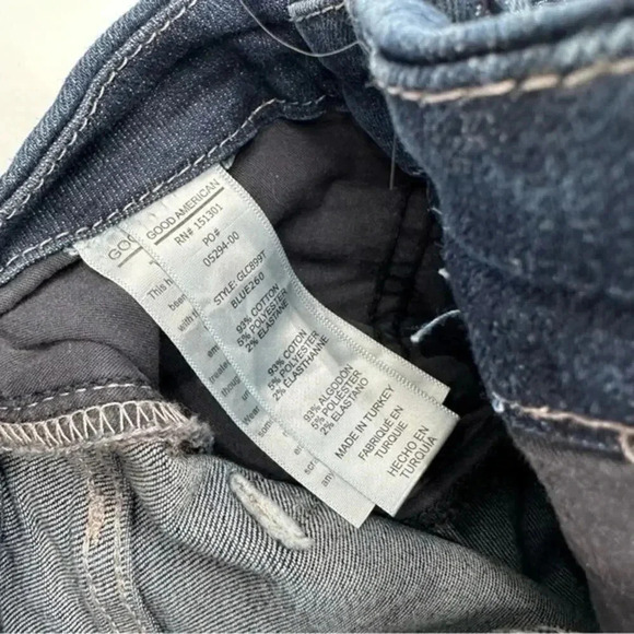 Good American Good Legs Crop Jeans Size 25 - Picture 6 of 7